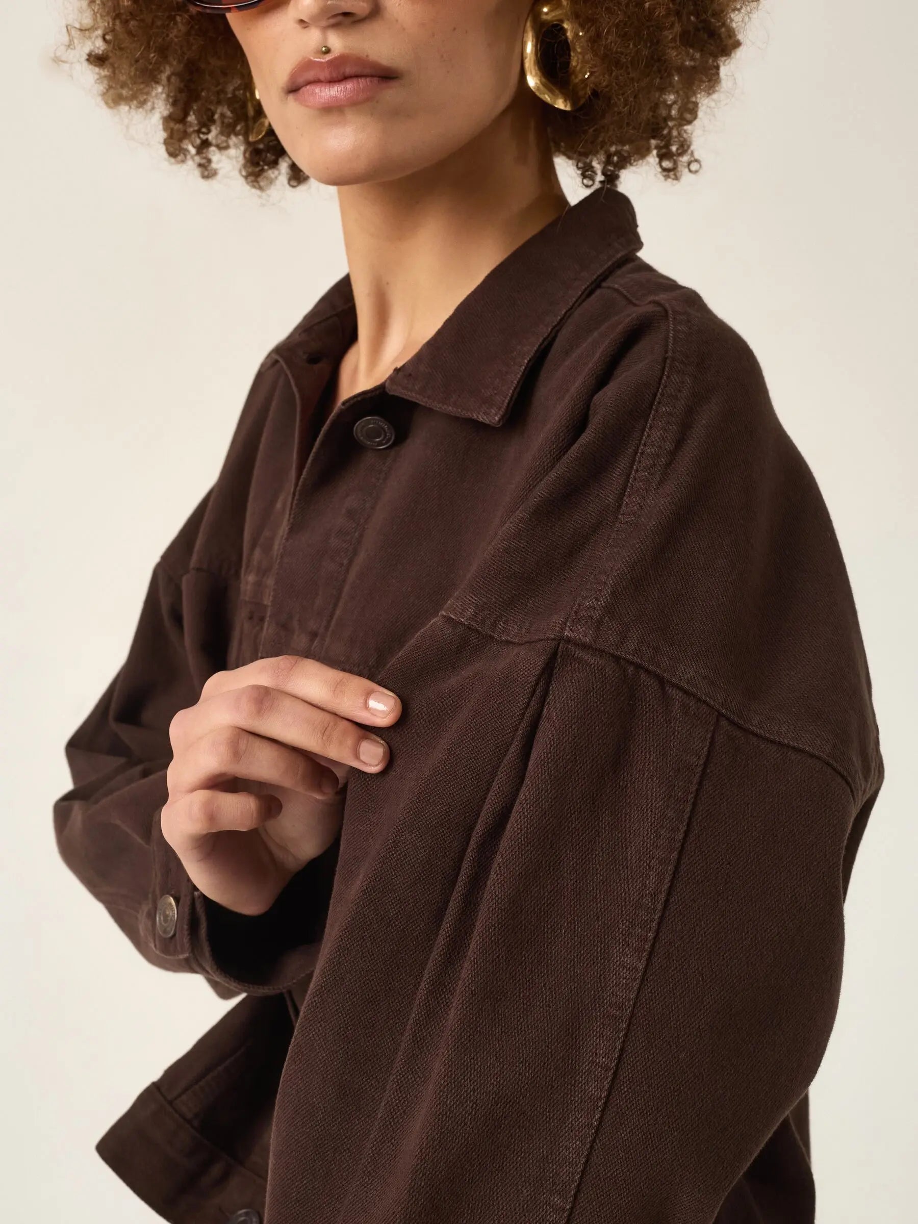 Jaqueta Jeans Oversized Andiroba Marrom Escuro