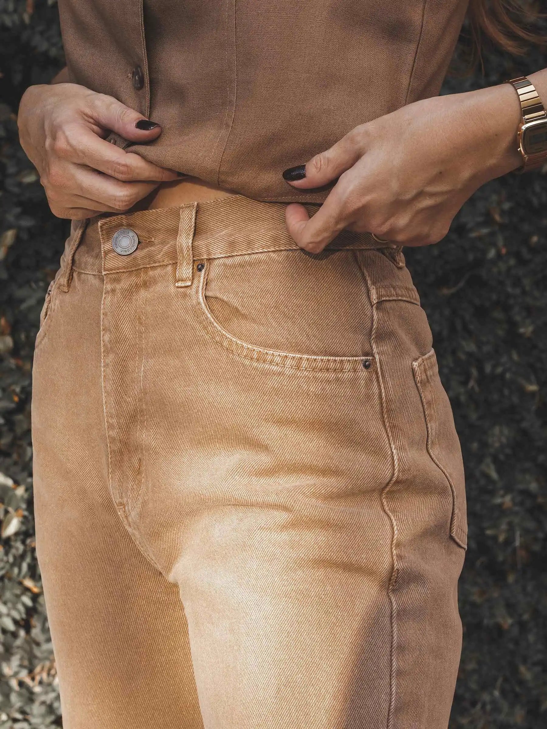 Calça Jeans Reta Araçá Marrom Claro