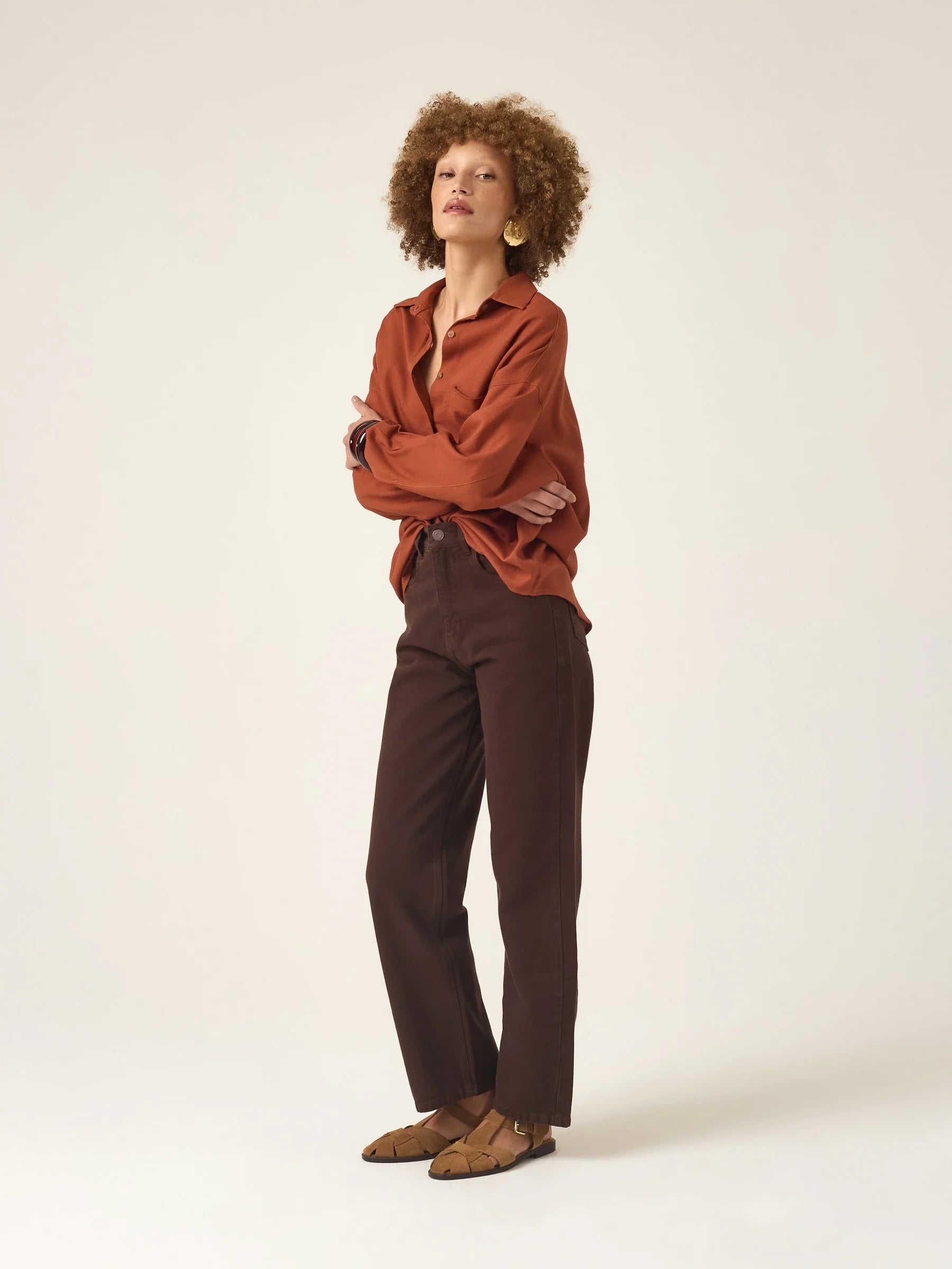 Calça Jeans Reta Araçá Marrom Escuro