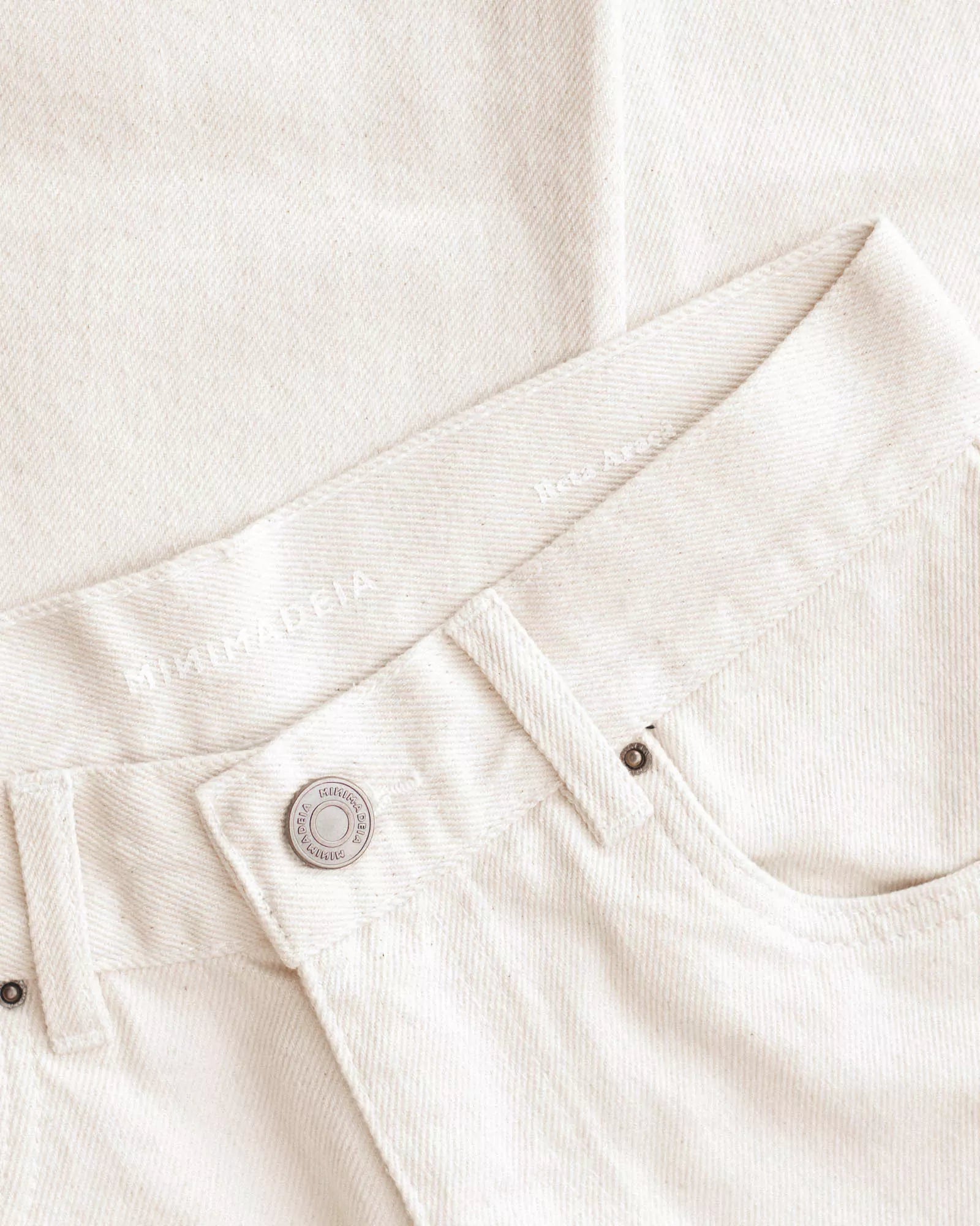 Calça Jeans Reta Araçá Bege